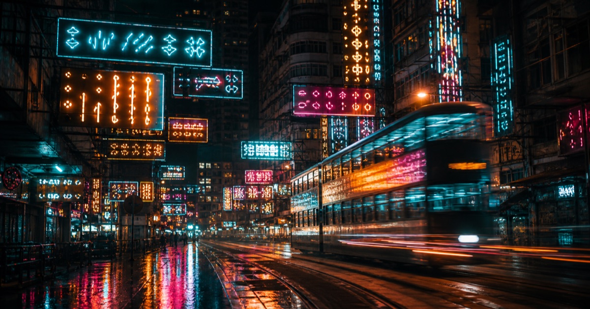 2026 香港夜生活攻略:官方牌照十年少四成,以及哪些「行情」根本不能信
